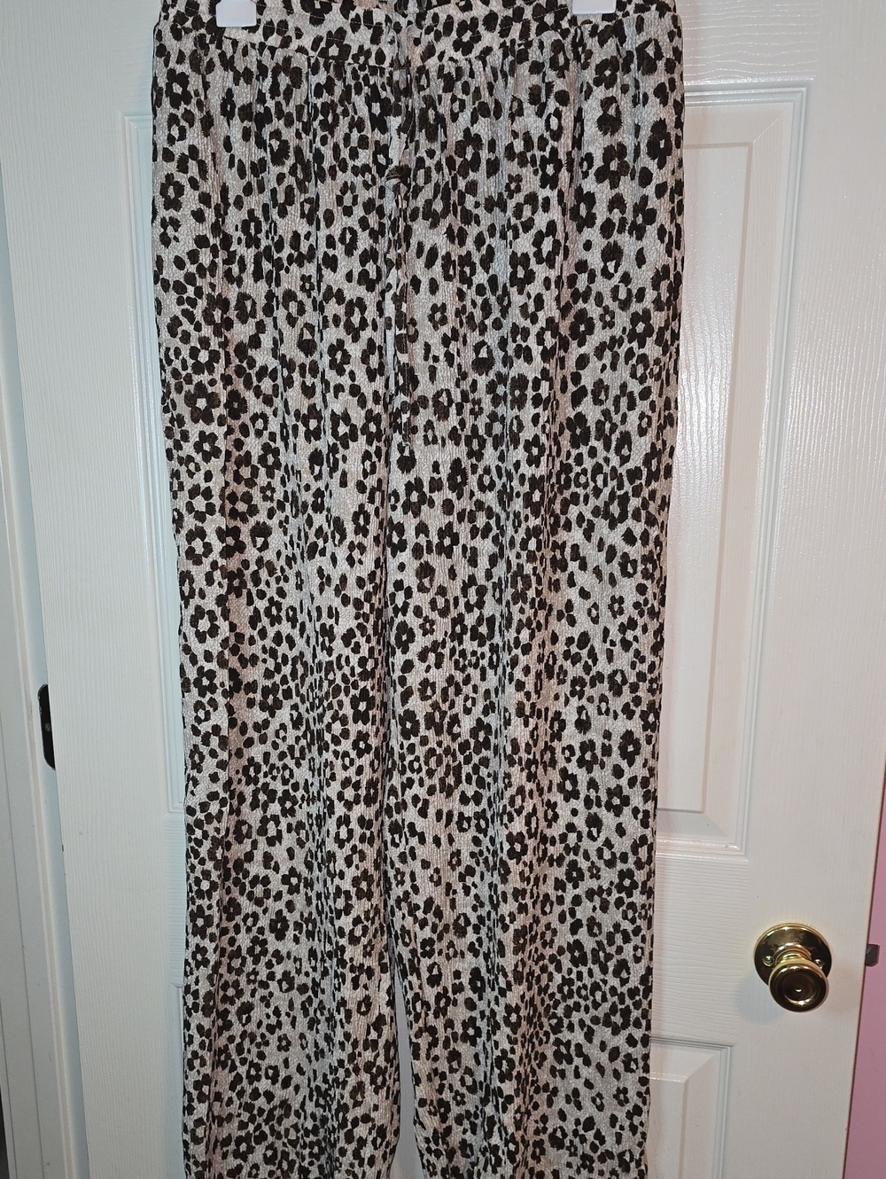 entro Leopard-Print Wide Leg Pants in Brown & Cream